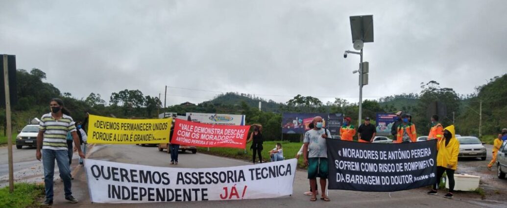 Mg Fechada Novamente Por Moradores De Ant Nio Pereira Em Protesto